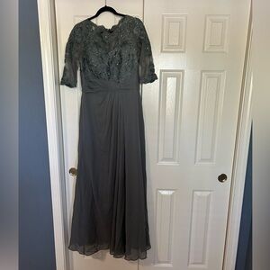 Long elegant dress for a special occasion!